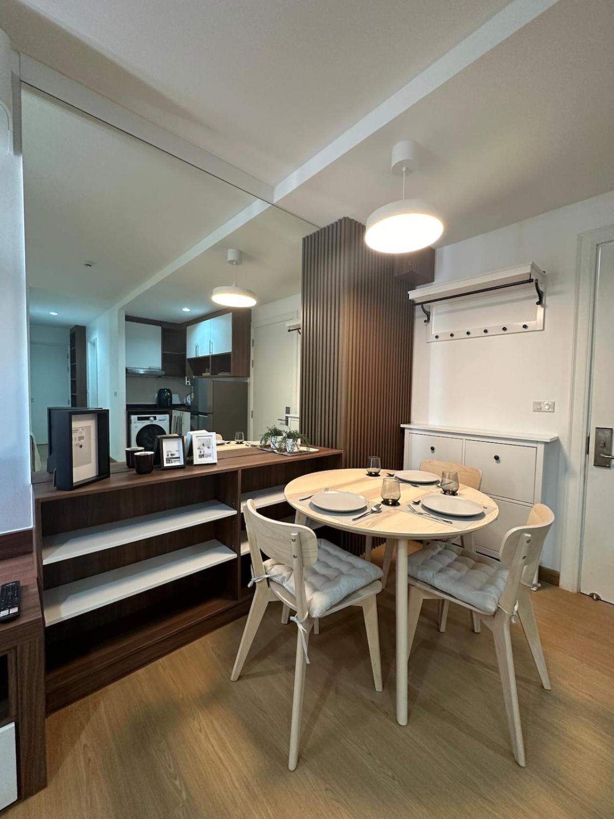 6th Avenue Sukhumvit Bkk 301 Bts Asoke Nana Mrt *